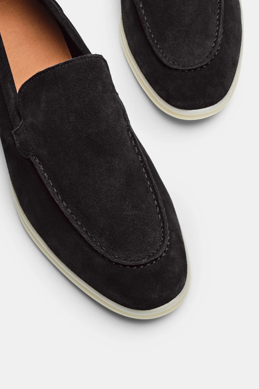 Zwarte suède loafers